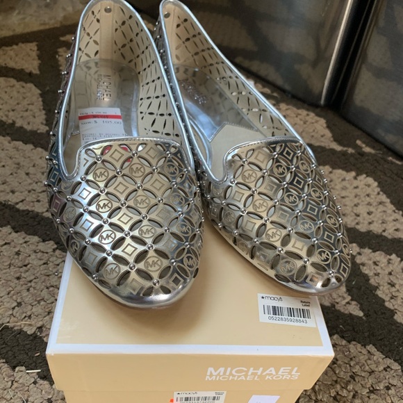 Michael Kors flats!!! - Picture 3 of 4